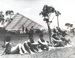 Início da construção do ginásio