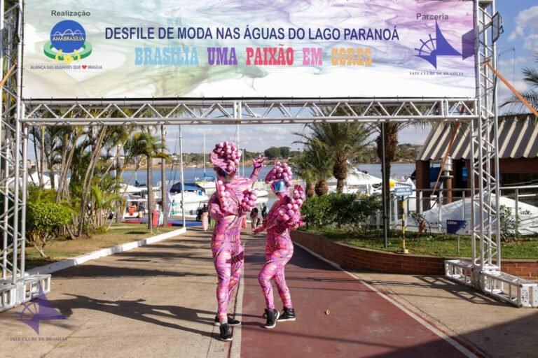Desfile “Brasília, Uma Paixão em Cores”